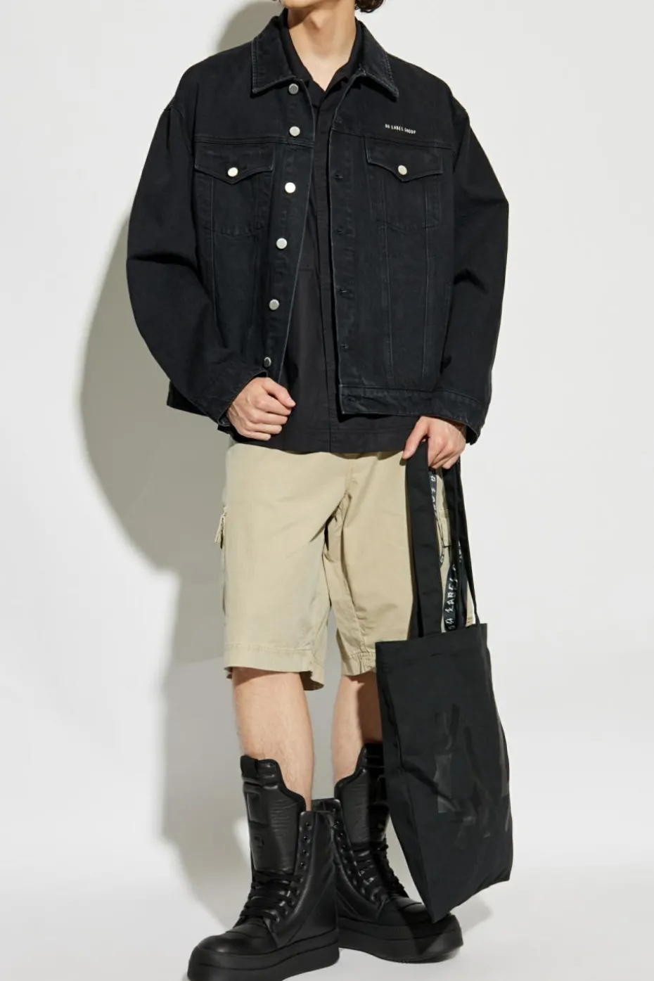 44 Label Group beige Shorts with pockets