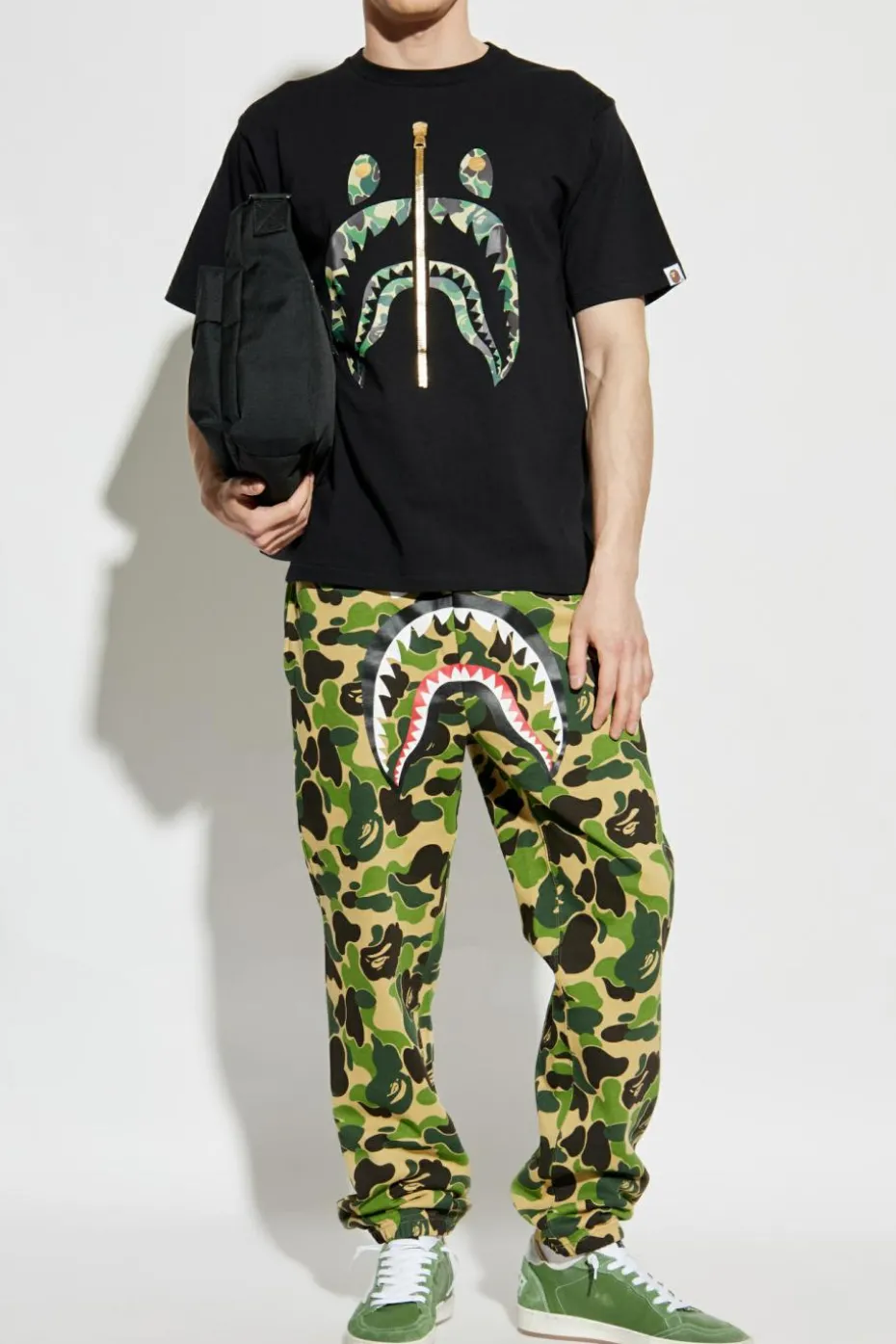 A BATHING APE® GREEN Sweatpants