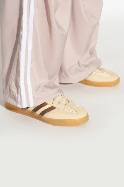 ADIDAS Originals beige "Gazelle Indoor" sports shoes