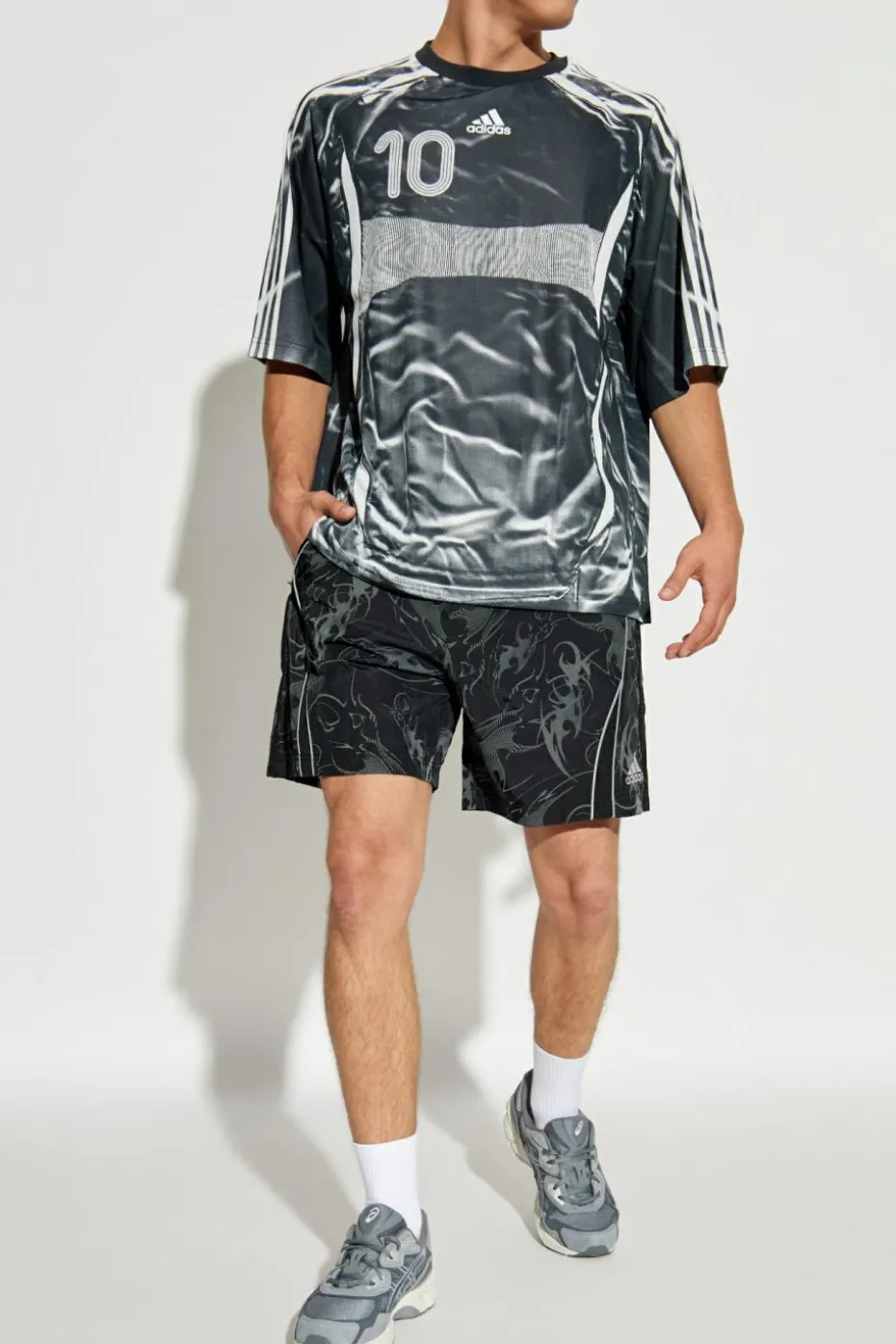 ADIDAS Originals BLACK Logo shorts