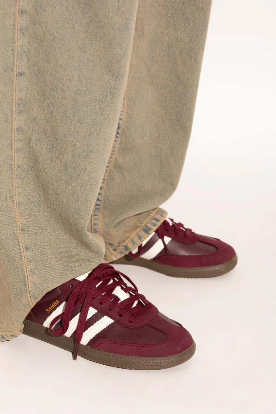 ADIDAS Originals BURGUNDY Sports shoes "SAMBA OG W"