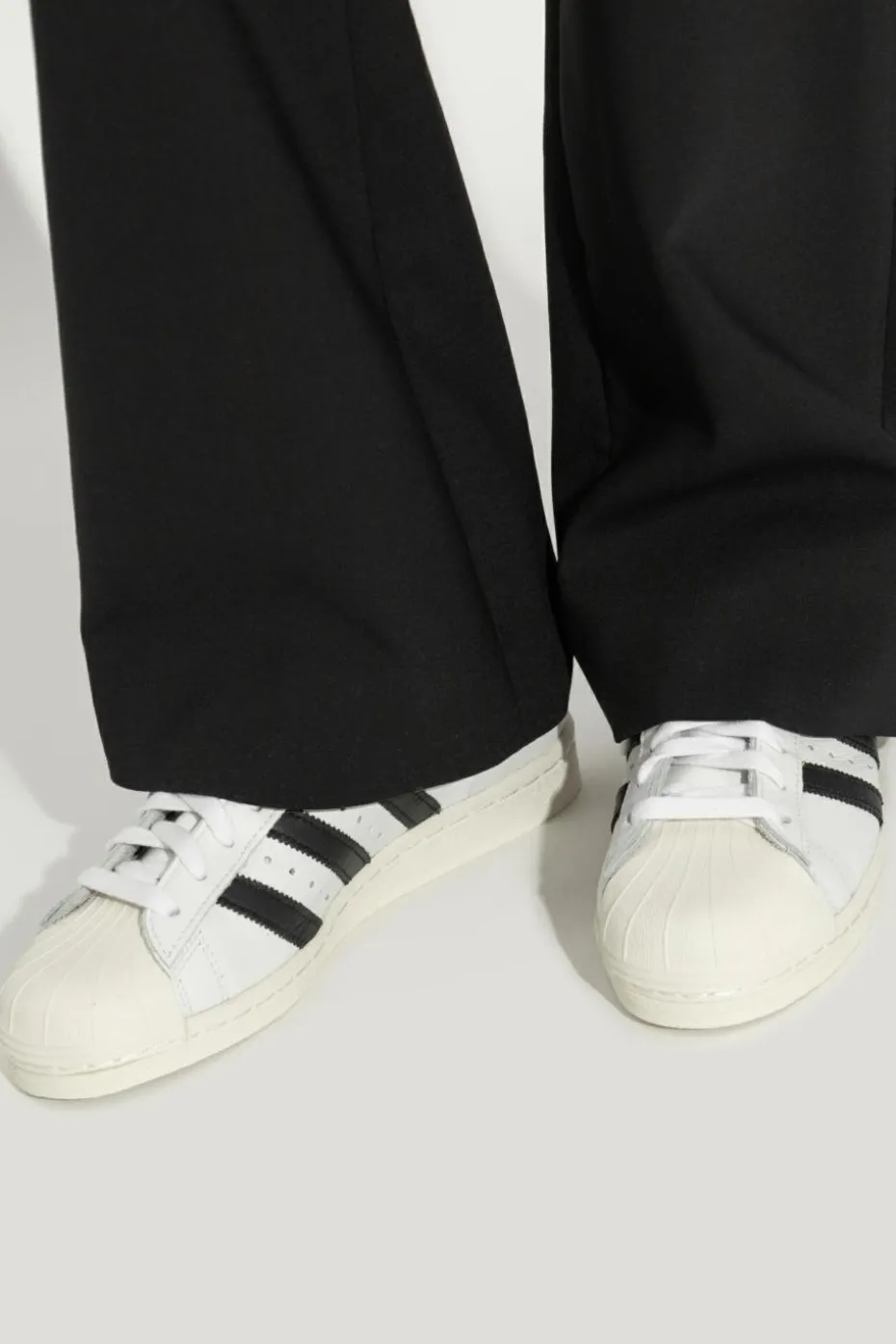 ADIDAS Originals WHITE Sneakers Superstar 82