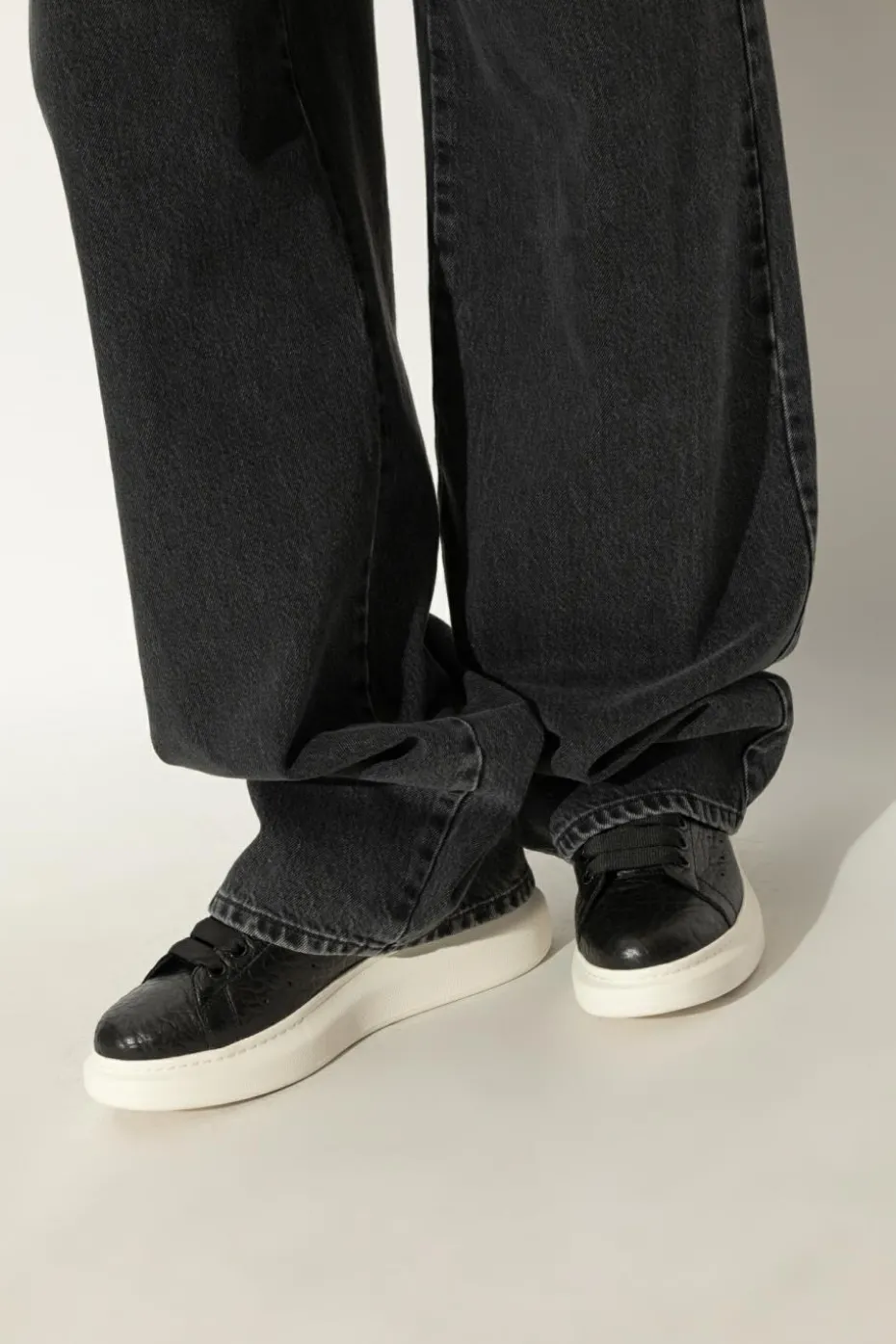 Alexander McQueen BLACK Sneakers Oversized