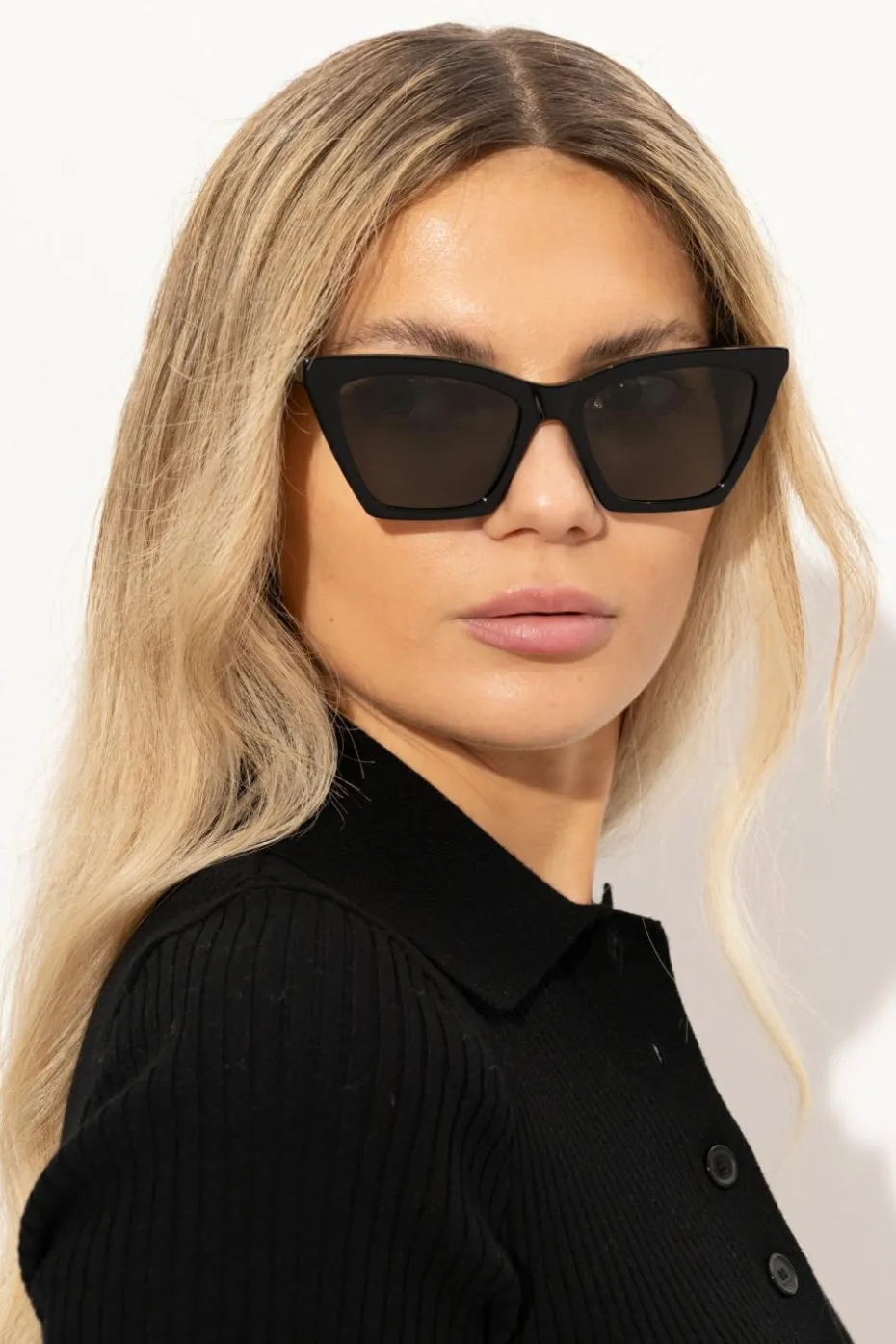 Alexander McQueen BLACK Sunglasses