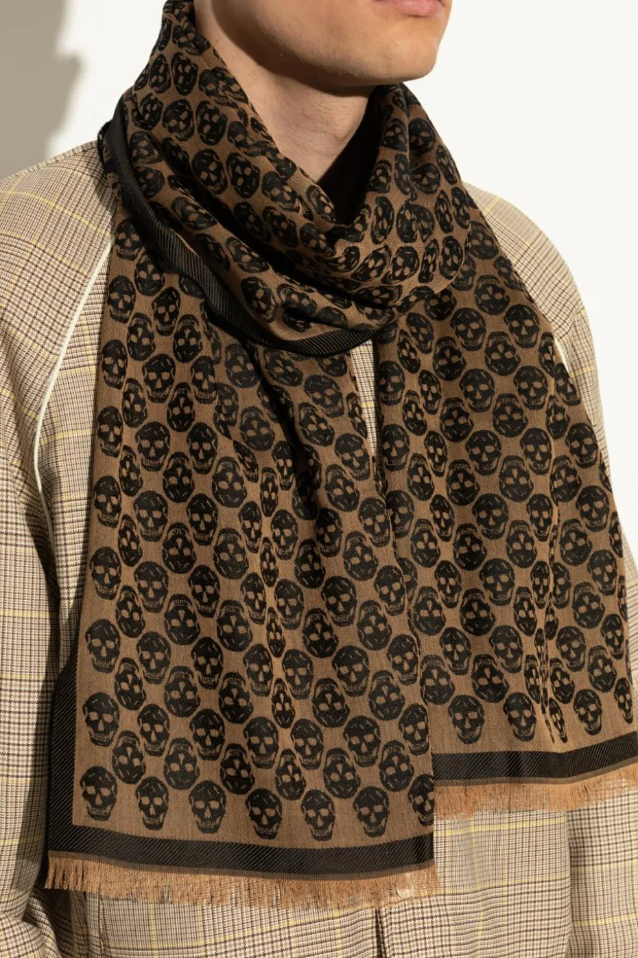Alexander McQueen BROWN Scarf with a characteristic skull motif