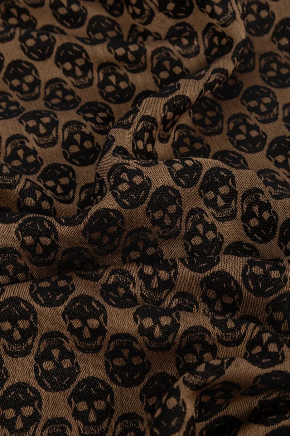 Alexander McQueen BROWN Scarf with a characteristic skull motif