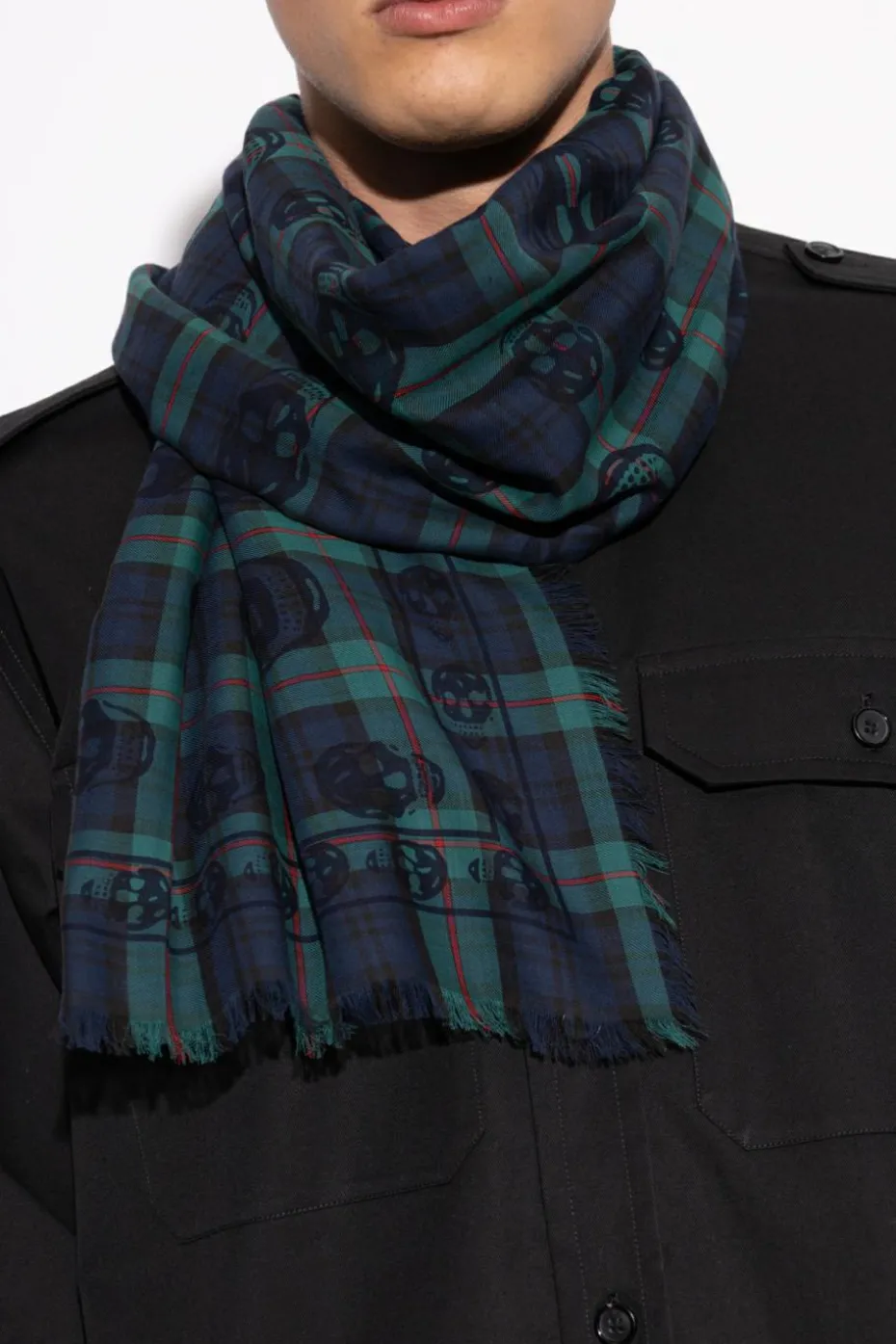Alexander McQueen NAVY BLUE Scarf with a distinctive skull motif