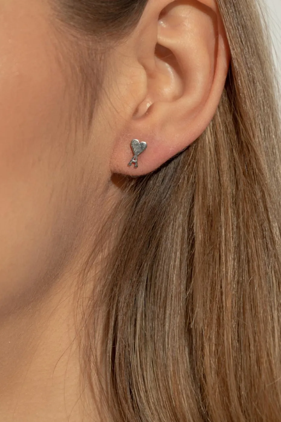 Ami Alexandre Mattiussi SILVER Single earring in the shape of the logo