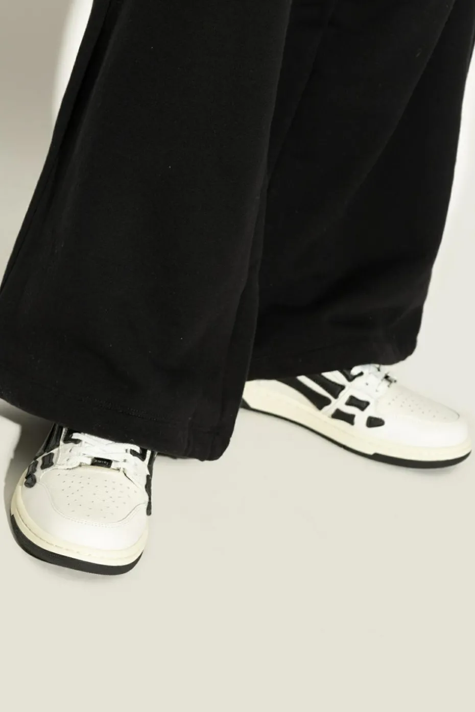 Amiri WHITE Sports shoes "Skel Top Low"