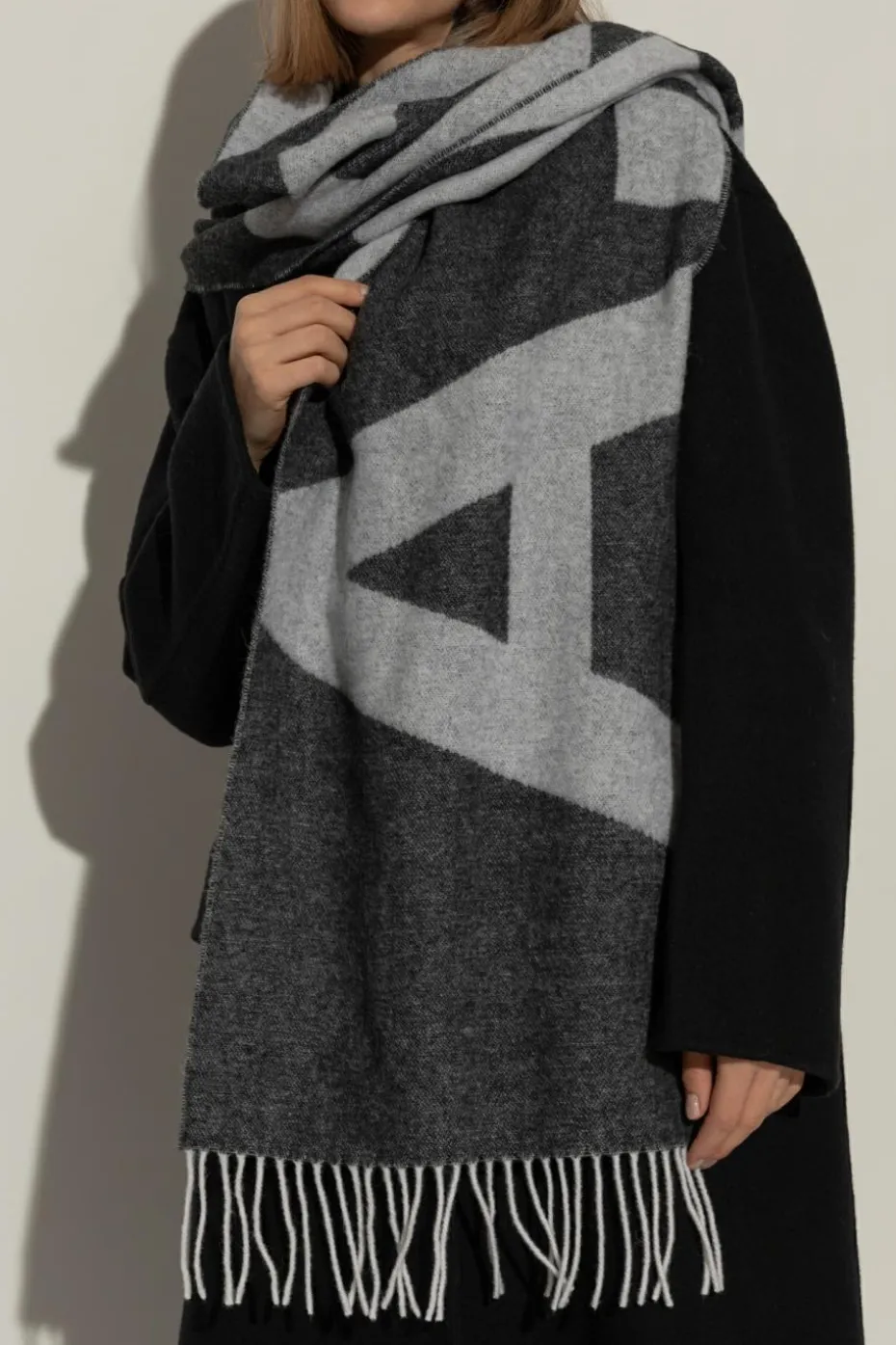 A.P.C. GREY Wool scarf Malo