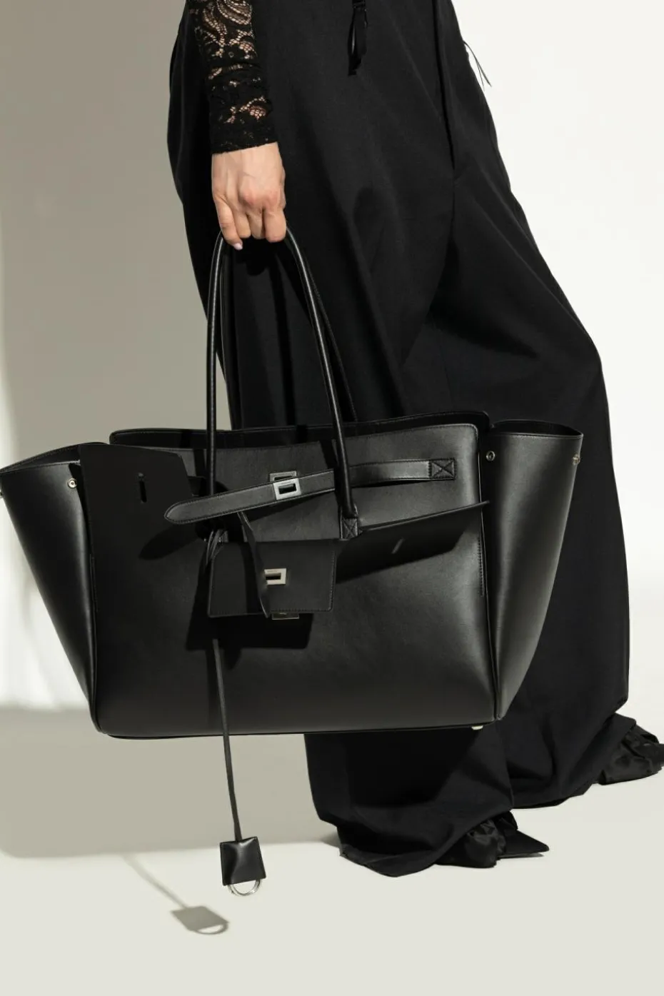 Balenciaga BLACK Handbag 'Bel Air Carry All Large'