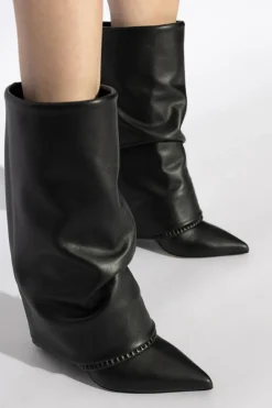 Balmain BLACK Leather heeled ankle boots