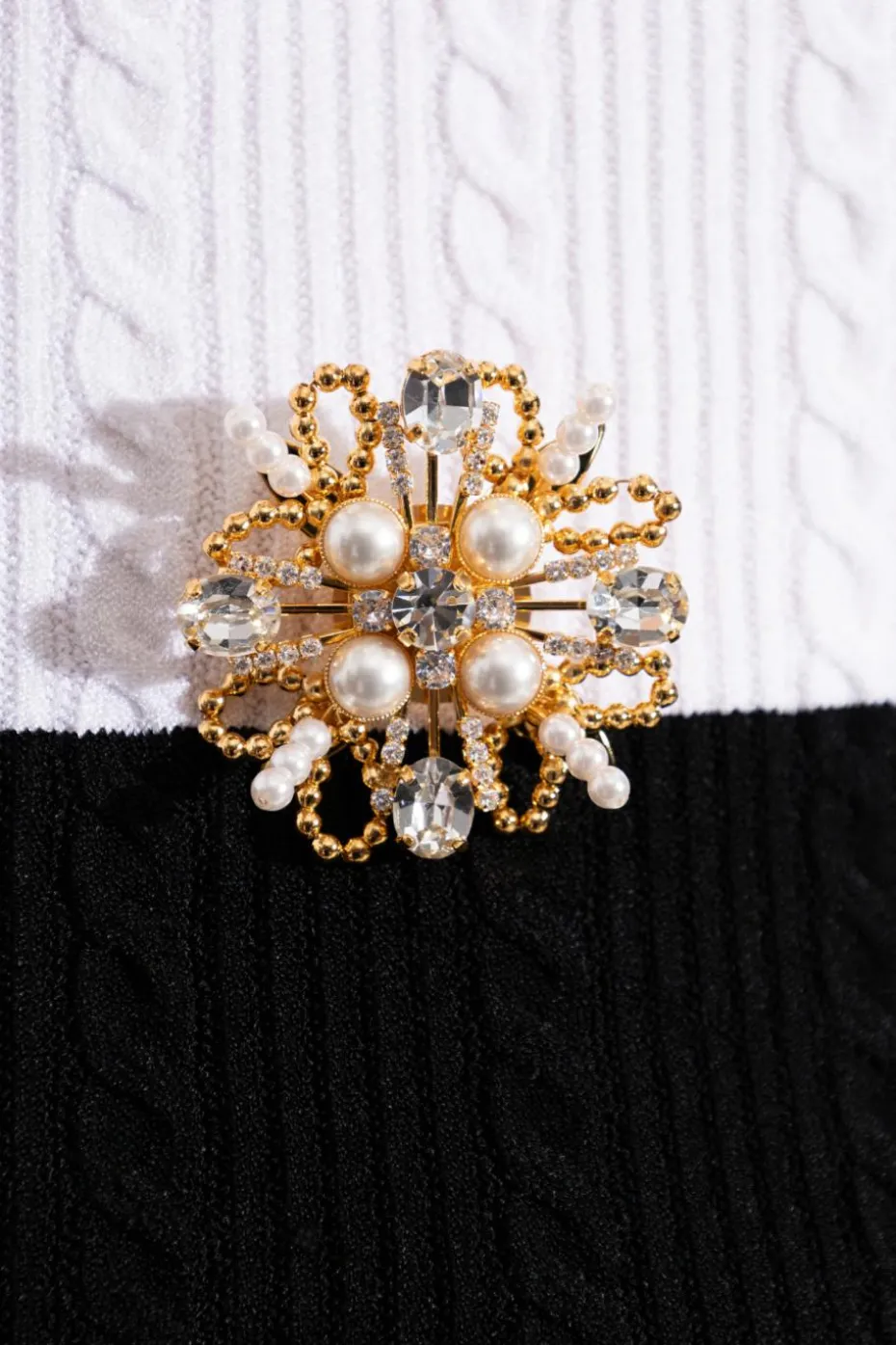 Balmain GOLD Brooch with shimmering crystals