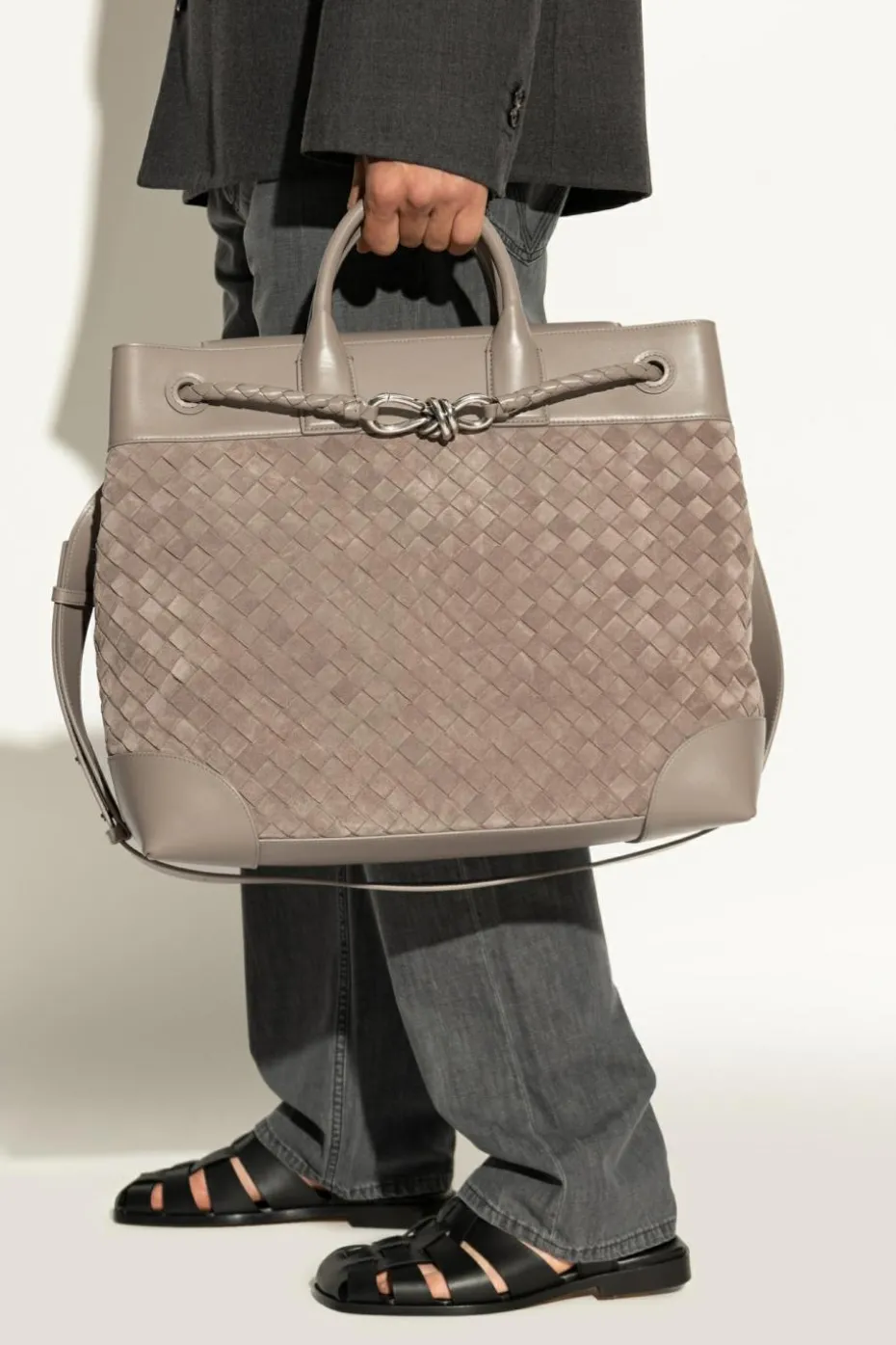 Bottega Veneta beige "Andiamo" shopper bag