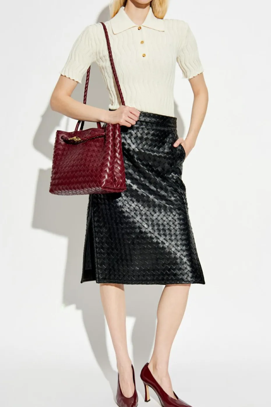 Bottega Veneta BLACK Leather skirt with side slit