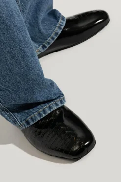 Bottega Veneta BLACK Leather slides Roma