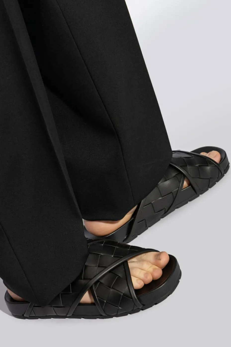 Bottega Veneta BLACK Tarik Slippers