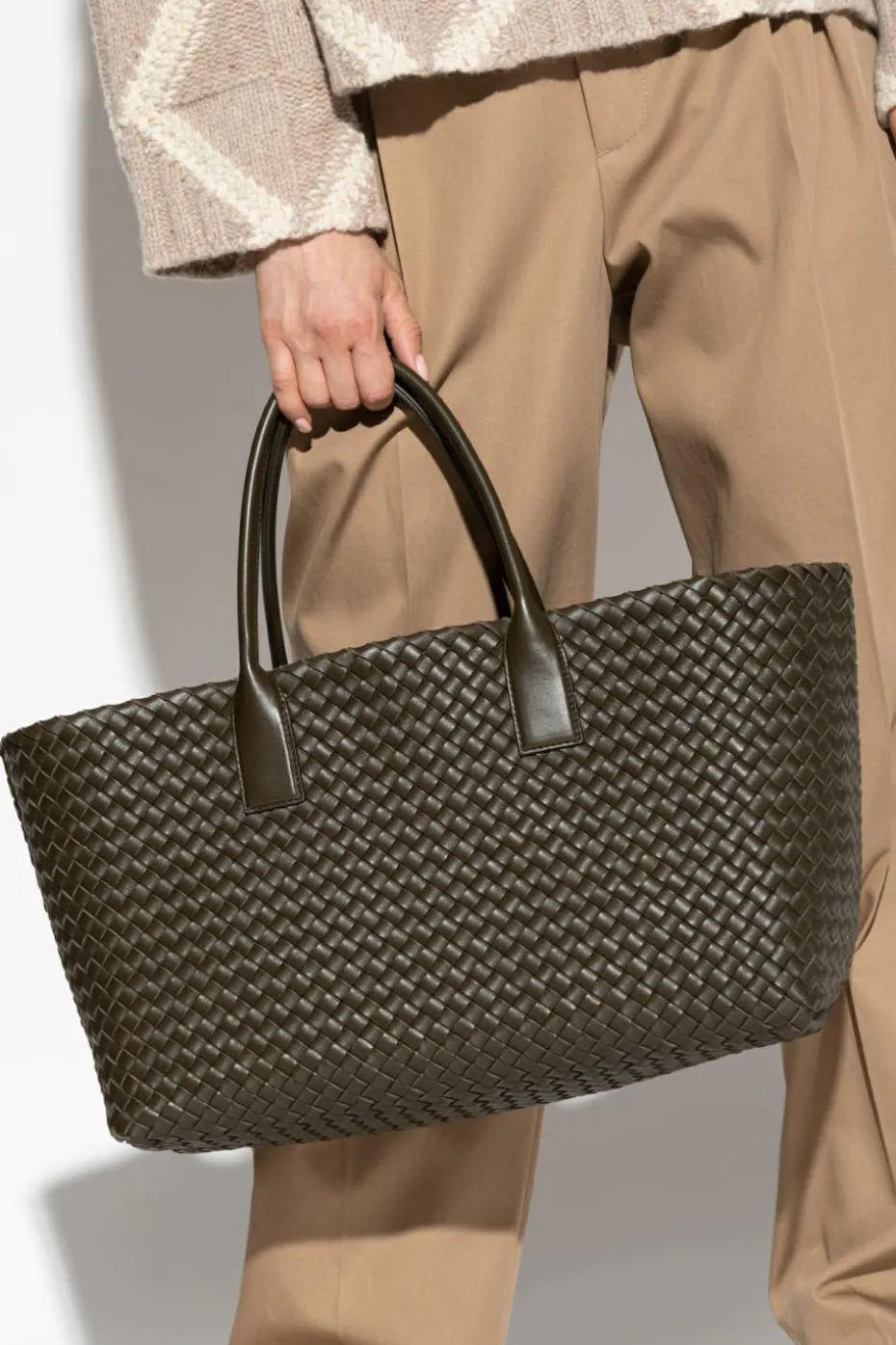 Bottega Veneta BROWN Bottega Veneta `Cabat Medium` Shopper Bag