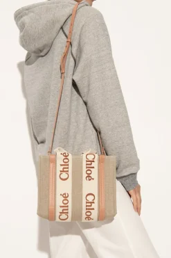 Chloé beige "Woody Small" bag