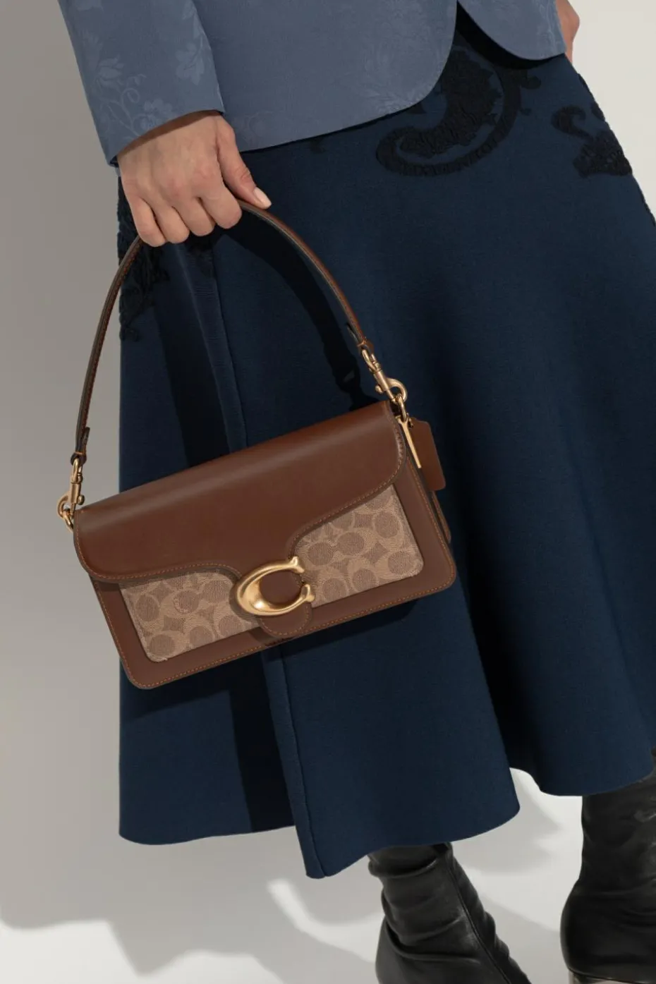 Coach BROWN Shoulder bag Tabby 26
