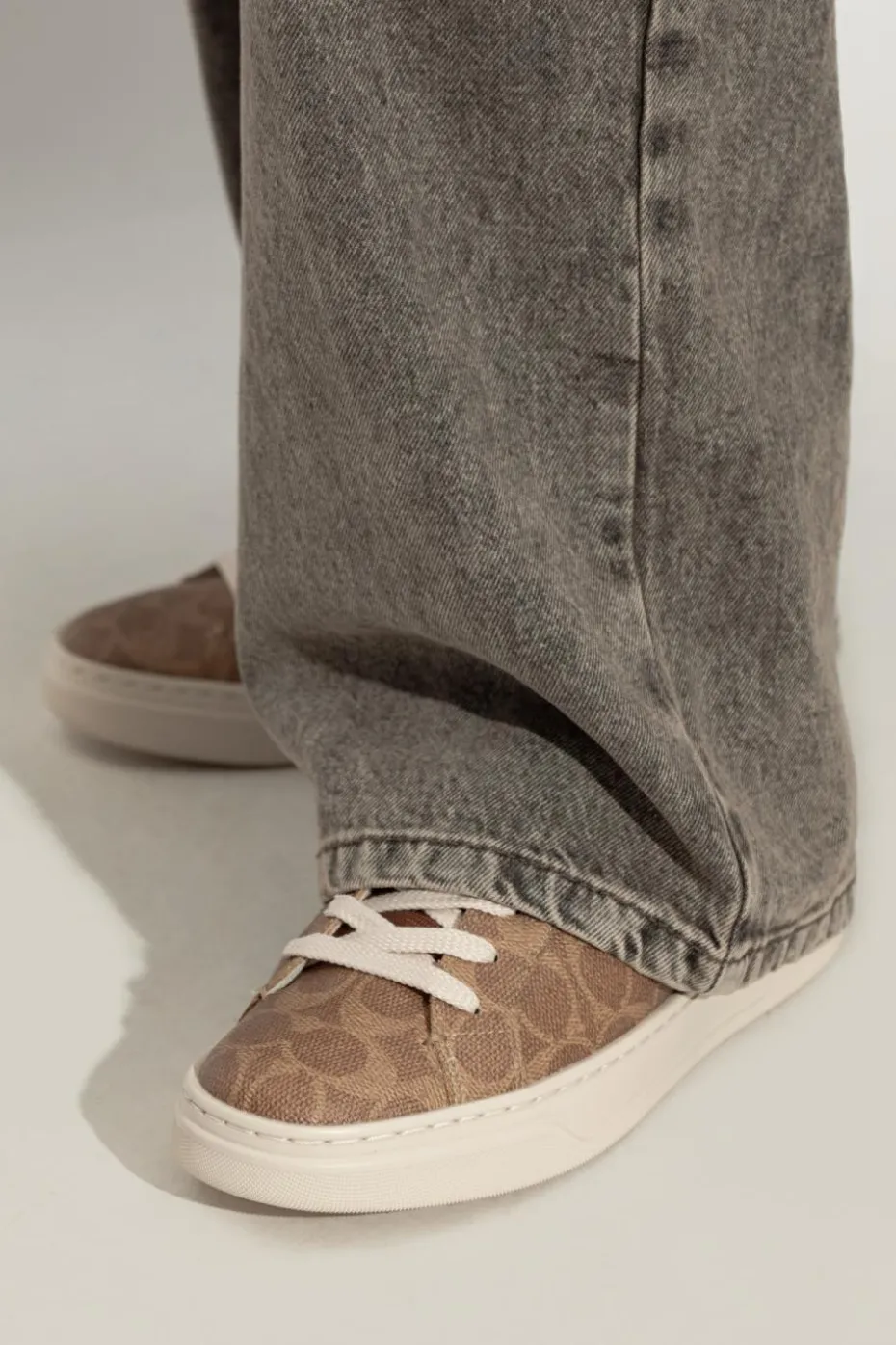Coach BROWN Sneakers High Line
