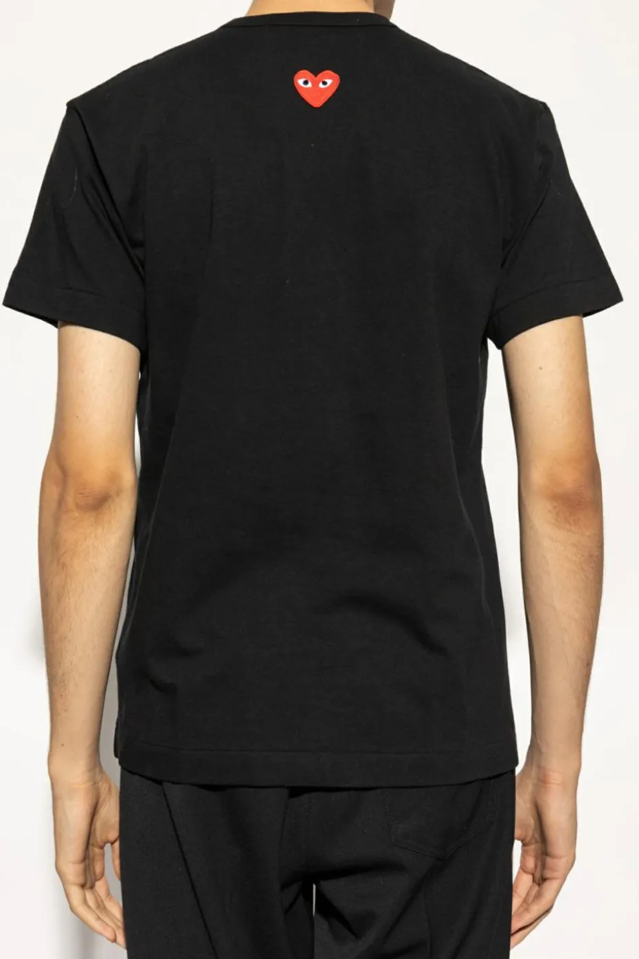 Comme des Garçons Play BLACK T-shirt with logo patch