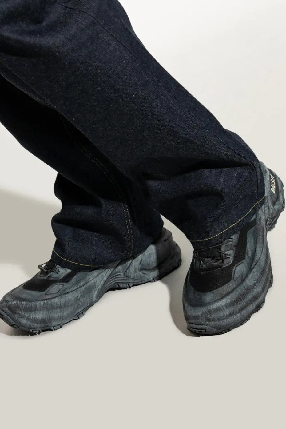 Diesel GREY Sneakers D-CAGE RUNNER