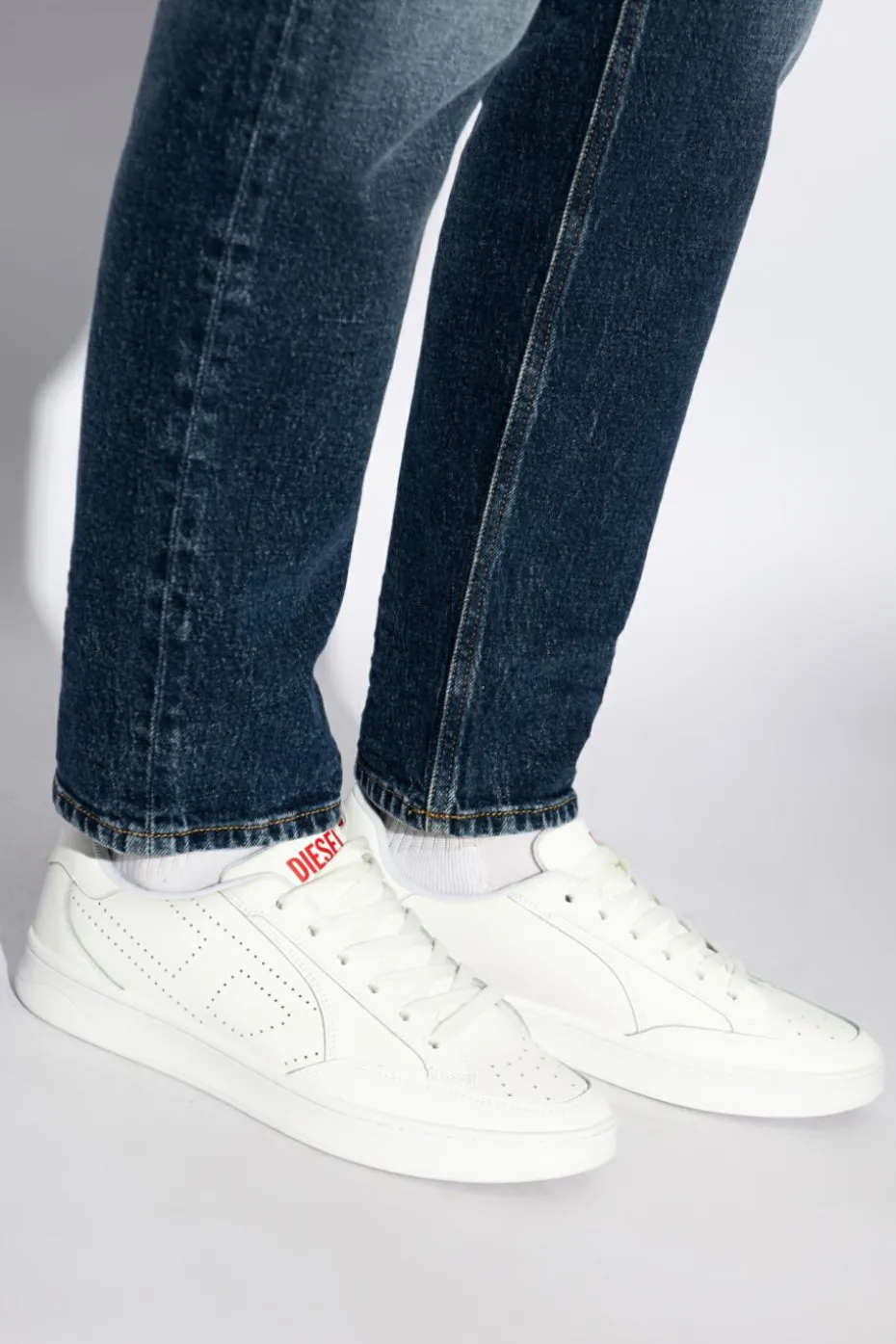 Diesel WHITE Sneakers S-DAKOTA LOW