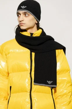 Emporio Armani BLACK Beanie & scarf set