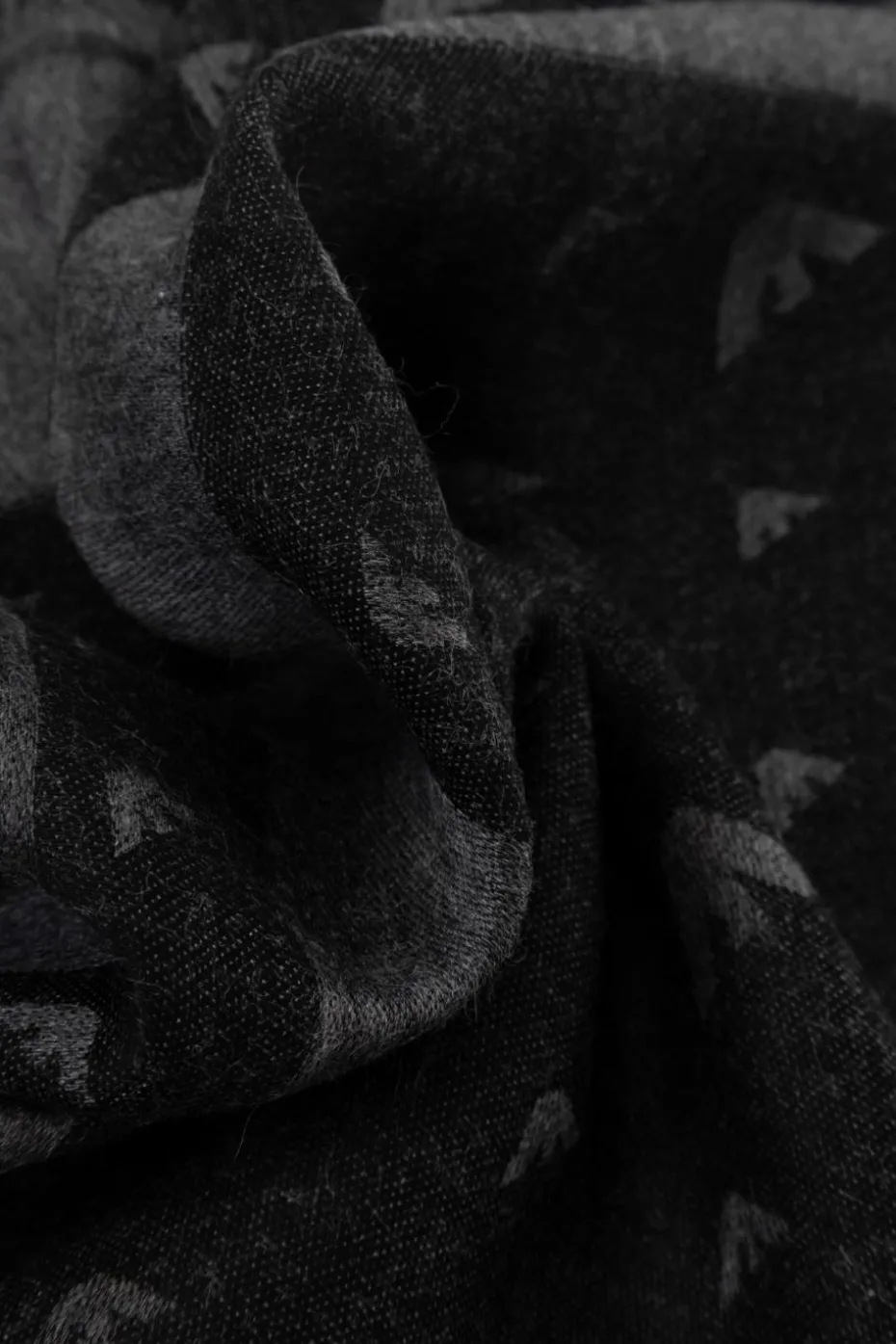 Emporio Armani GREY Scarf with logo