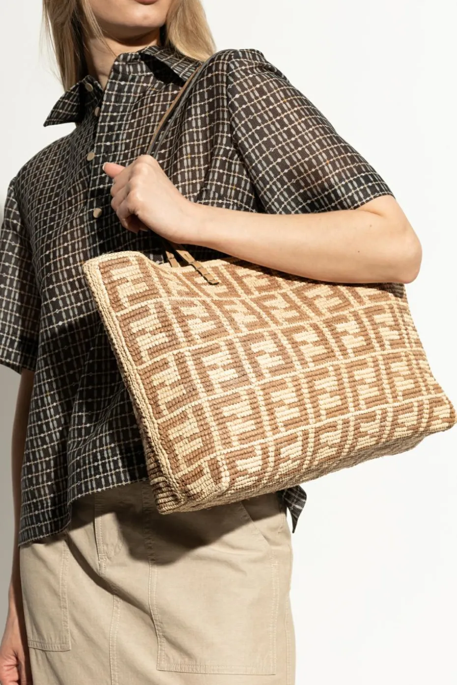 Fendi beige Shopper bag 'Rool'