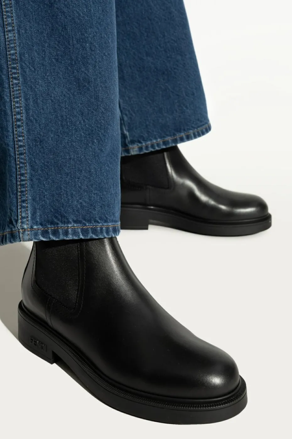 Fendi BLACK Chelsea boots Filo