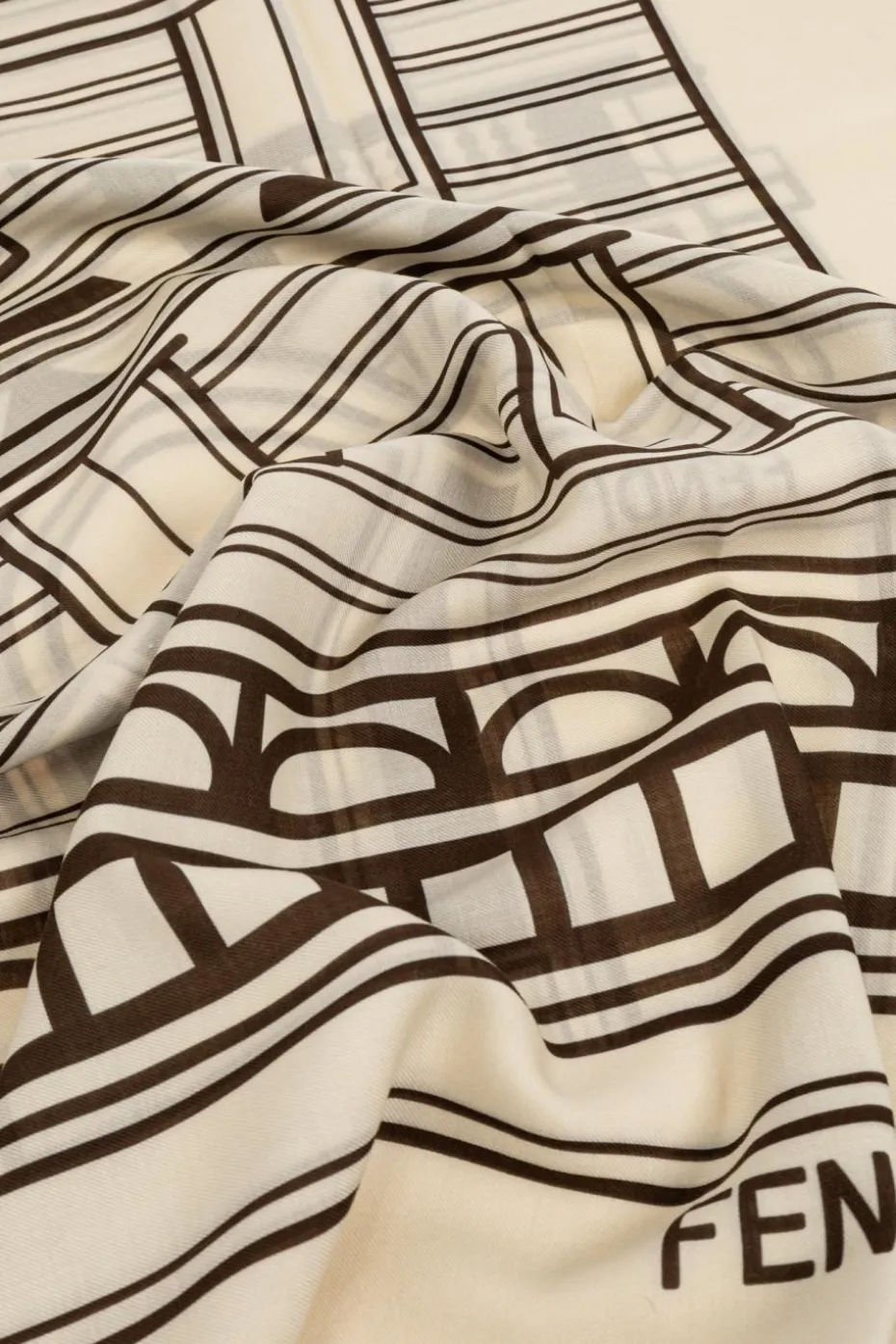 Fendi cream Scarf with logo