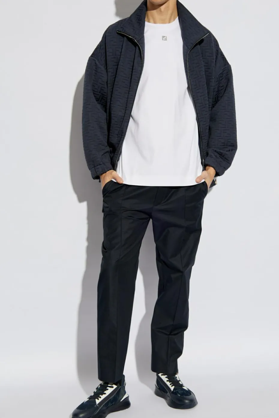 Fendi WHITE T-shirt with logo-shaped appliqué