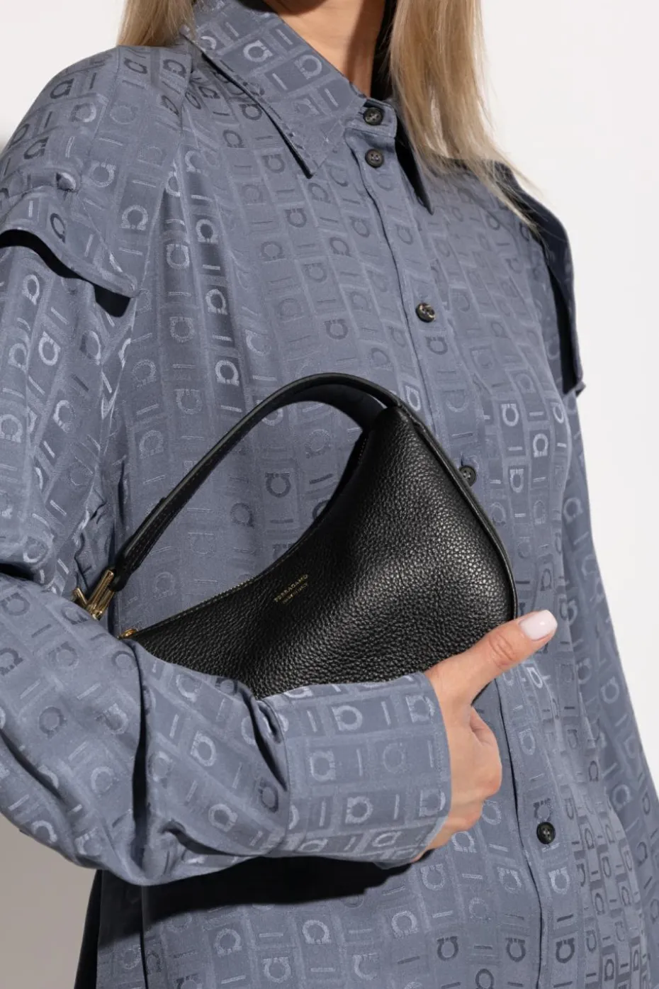 FERRAGAMO BLACK Leather handbag