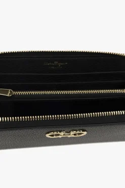 FERRAGAMO BLACK Leather wallet