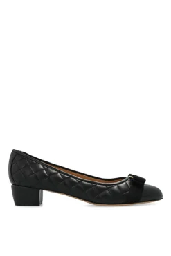 FERRAGAMO BLACK ‘Vara’ pumps