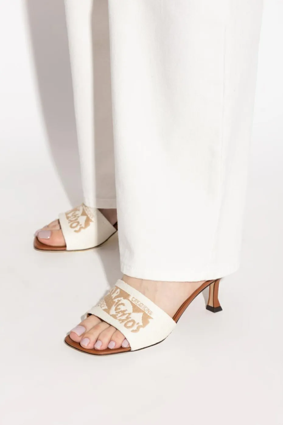 FERRAGAMO cream Heeled sandals