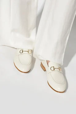 FERRAGAMO cream ‘Ottone’ loafers