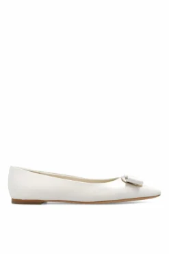 FERRAGAMO cream ‘Zea’ ballet flats