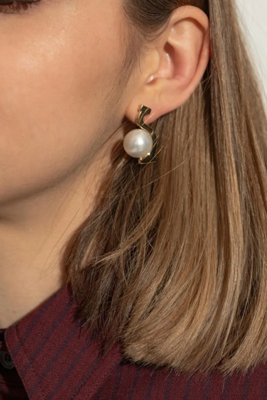 FERRAGAMO GOLD Earrings with Pearl