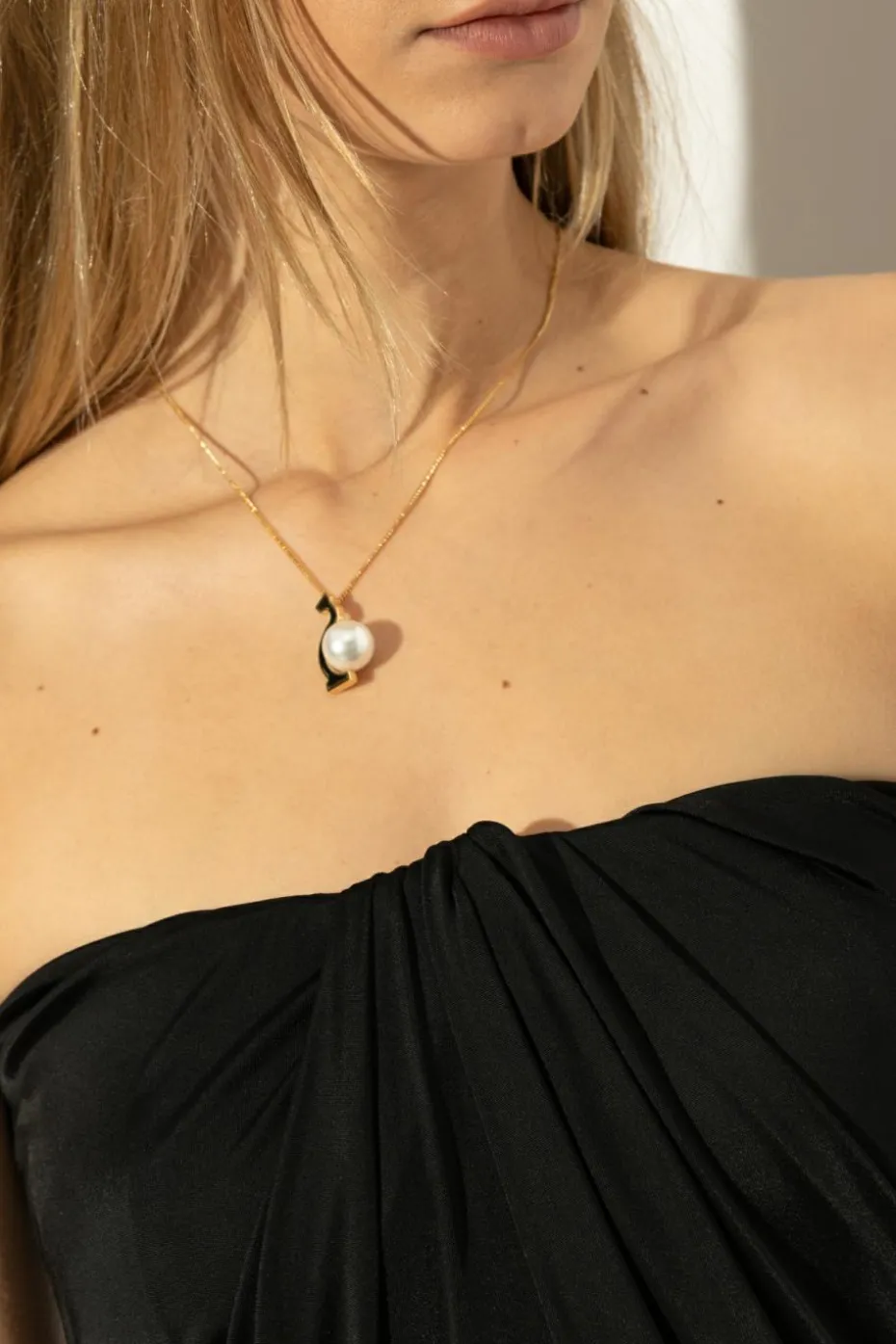 FERRAGAMO GOLD Pendant Necklace