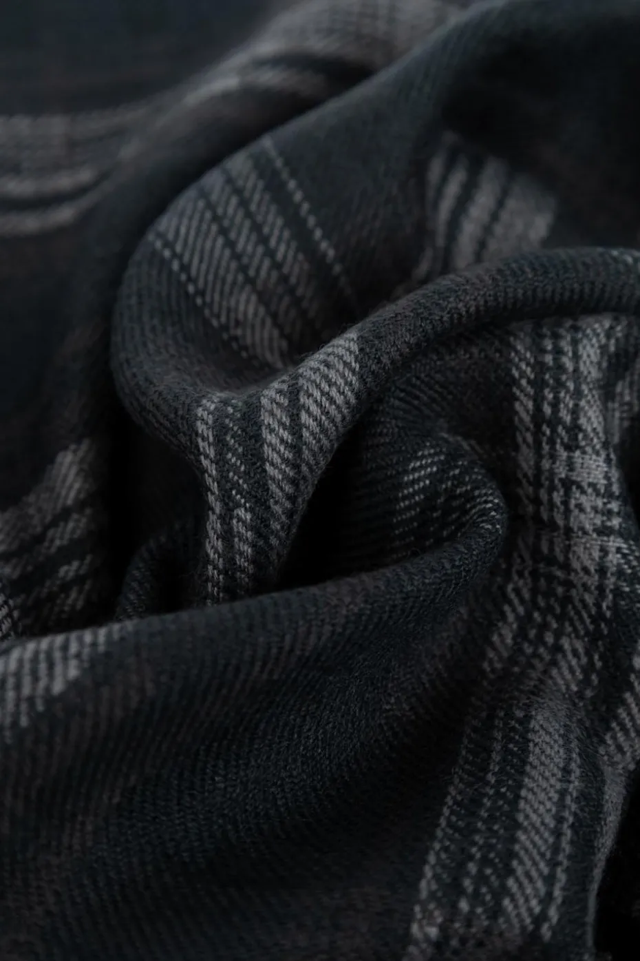 FERRAGAMO GREY Wool scarf