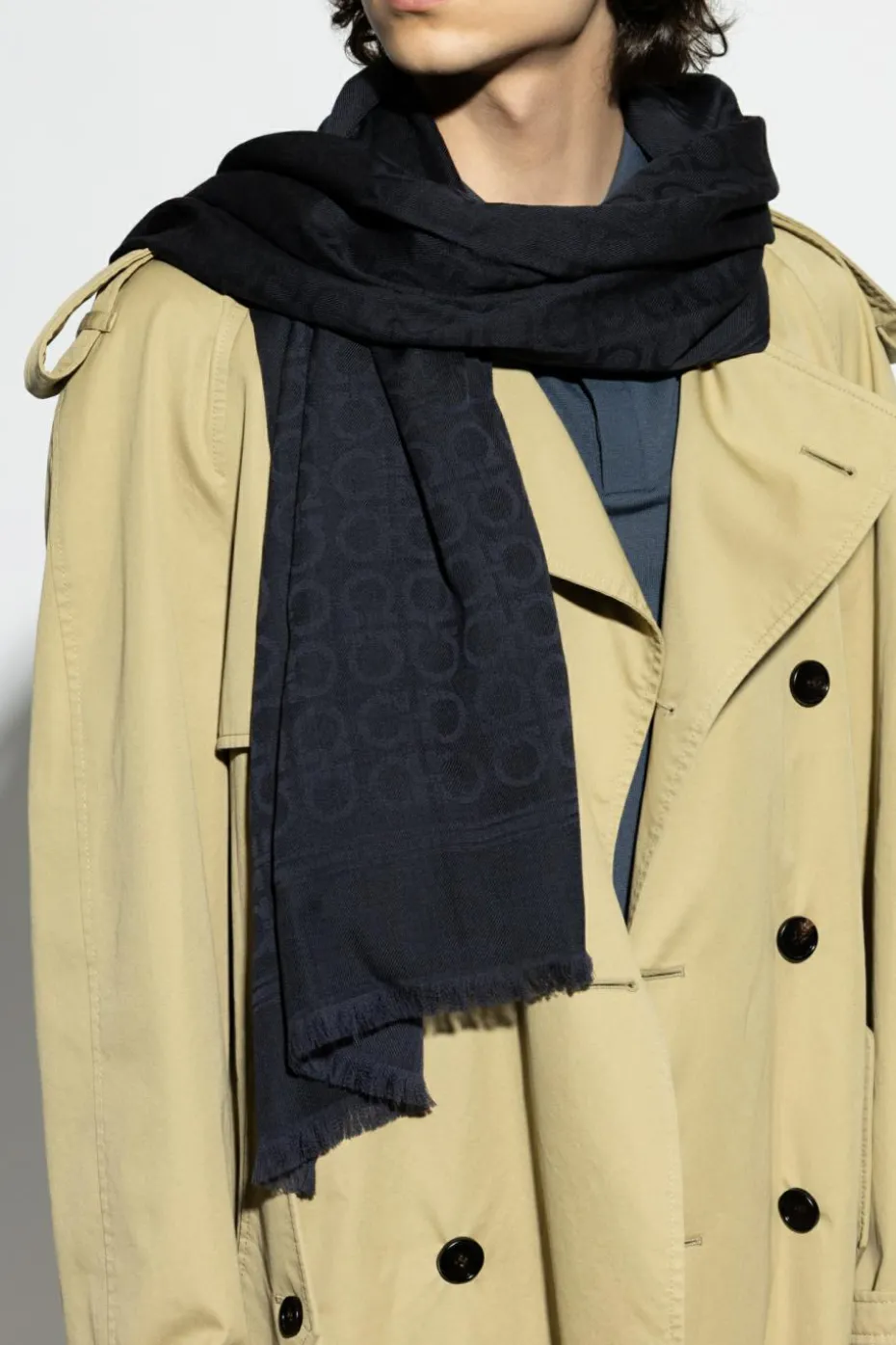 FERRAGAMO NAVY BLUE Scarf with monogram