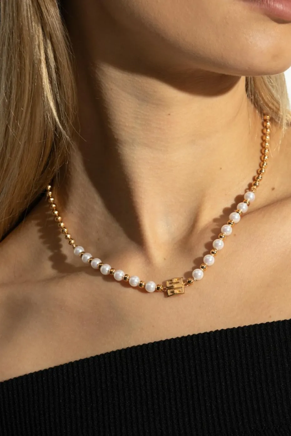 Givenchy GOLD Brass necklace