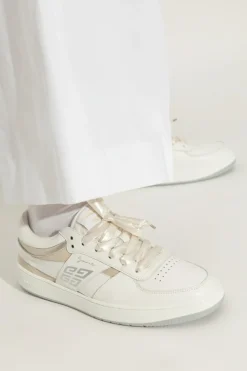 Givenchy WHITE Sneakers with logo