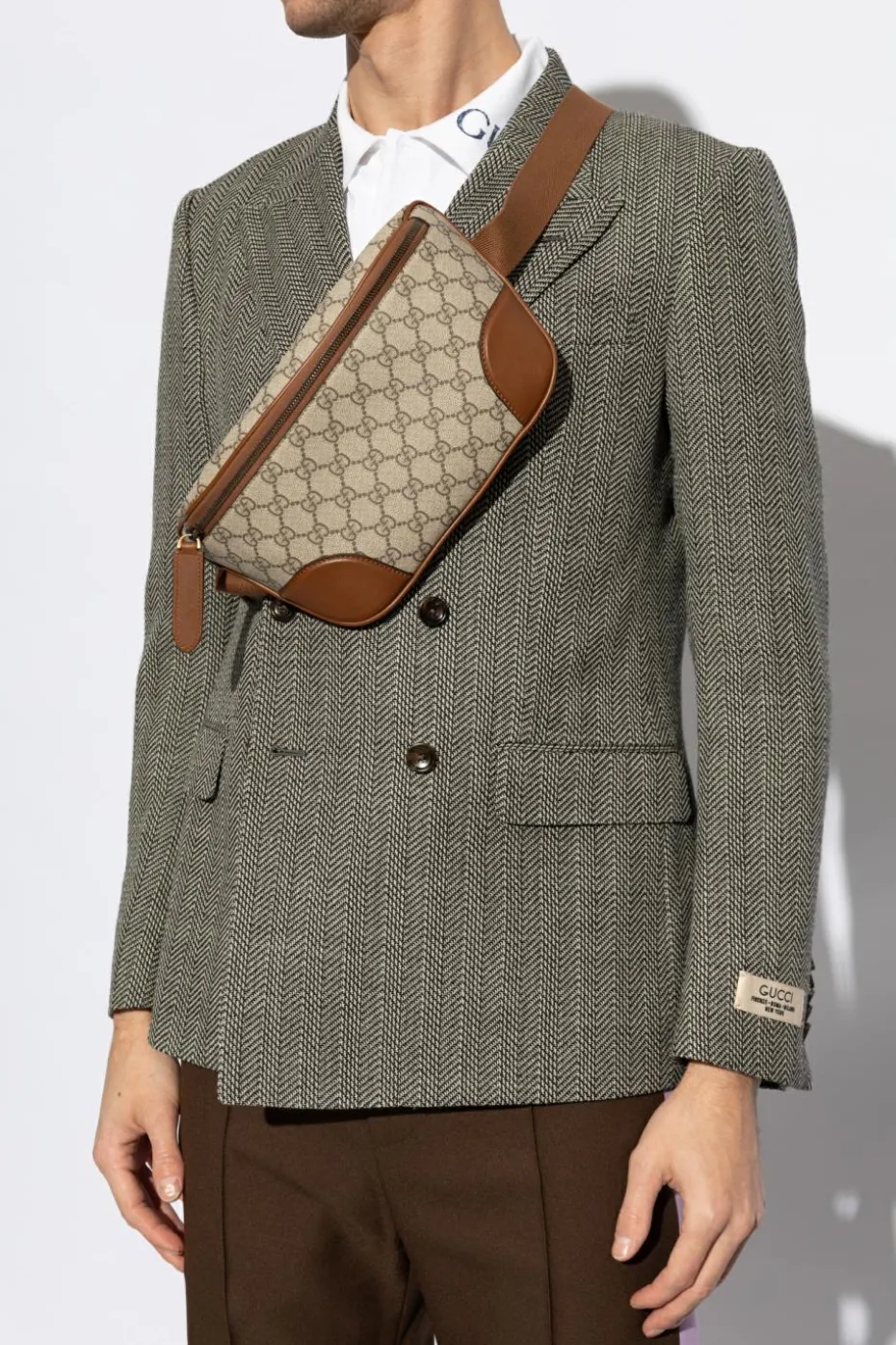 Gucci beige "GG Emblem Medium" fanny pack