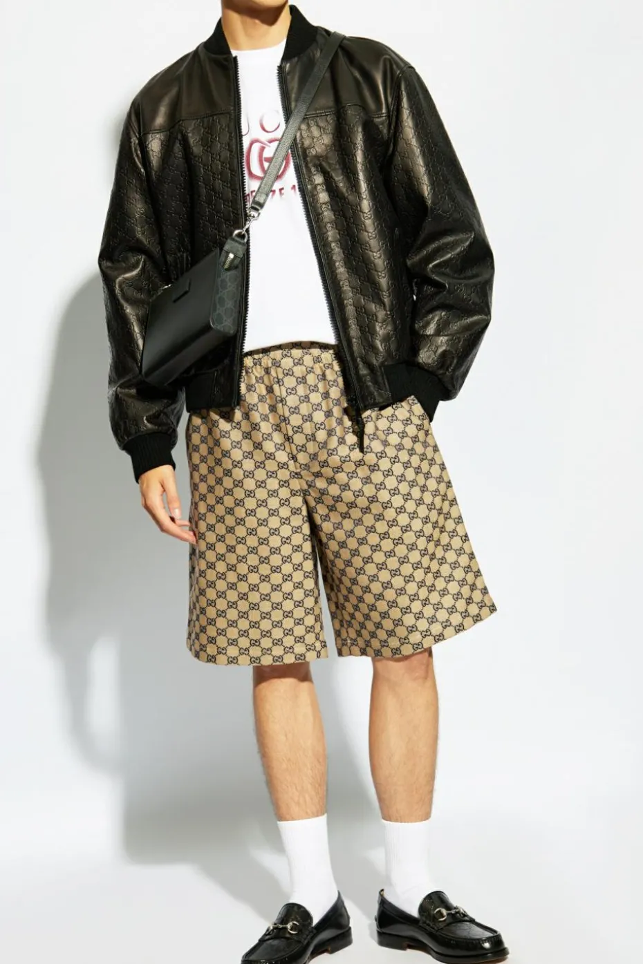 Gucci beige Shorts with `GG` pattern