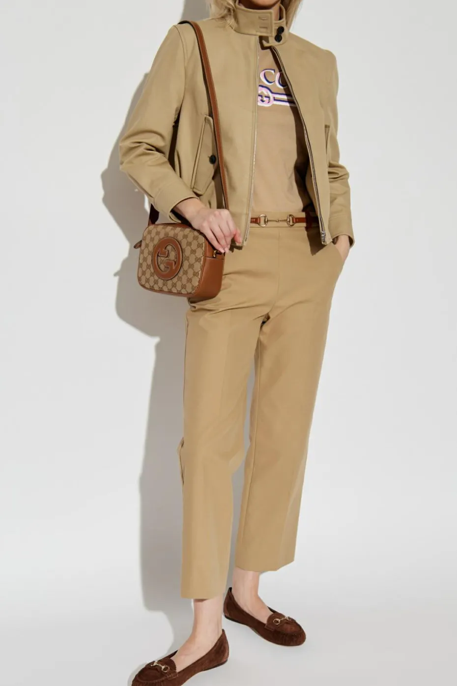 Gucci beige T-shirt with logo