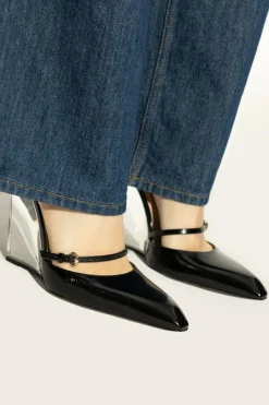 Gucci BLACK Flip-flops on a transparent wedge